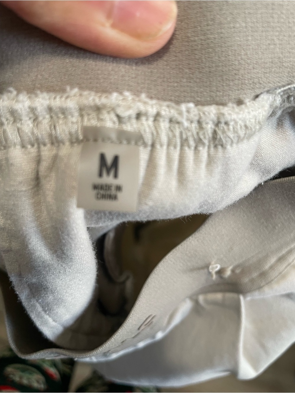 Fear of God ESSENTIALS Beige Wide Leg Trousers (small nip on waist band) see pic - Picture 10 of 12